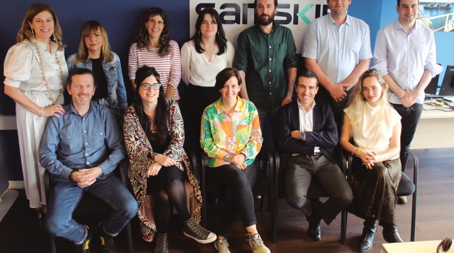 El equipo de Samskip de la oficina de Bilbao posee una amplia y acreditada experiencia y conocimiento del short sea shipping y la logística multimodal. Foto J.P.