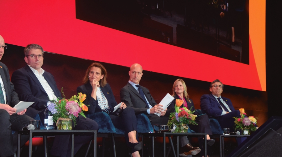 Teresa Ribera, vicepresidenta ejecutiva de la Comisión Europea para una Transición Limpia, Justa y Competitiva, protagonizó ayer la apertura de la sesión ministerial dedicada a la energía eólica marina. Foto M.C.