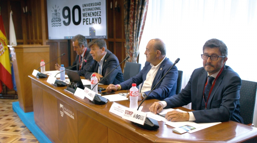 El cambio climático y el reto energético aceleran la transformación de los puertos