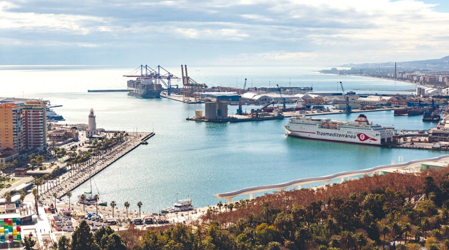 Puertos espa&ntilde;oles, listos para una OPE en duda