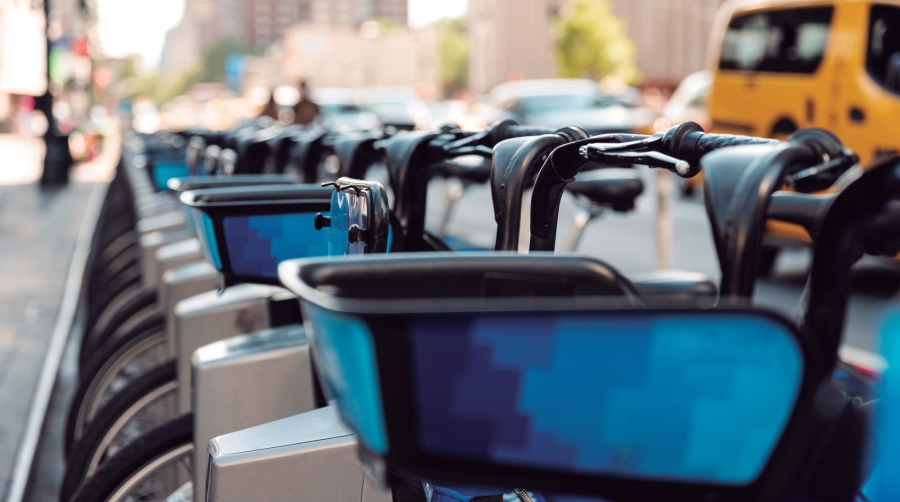 Un equipo de la UPV, la UOC y la UAB propone crear una red publicoprivada para la distribución urbana de mercancías.