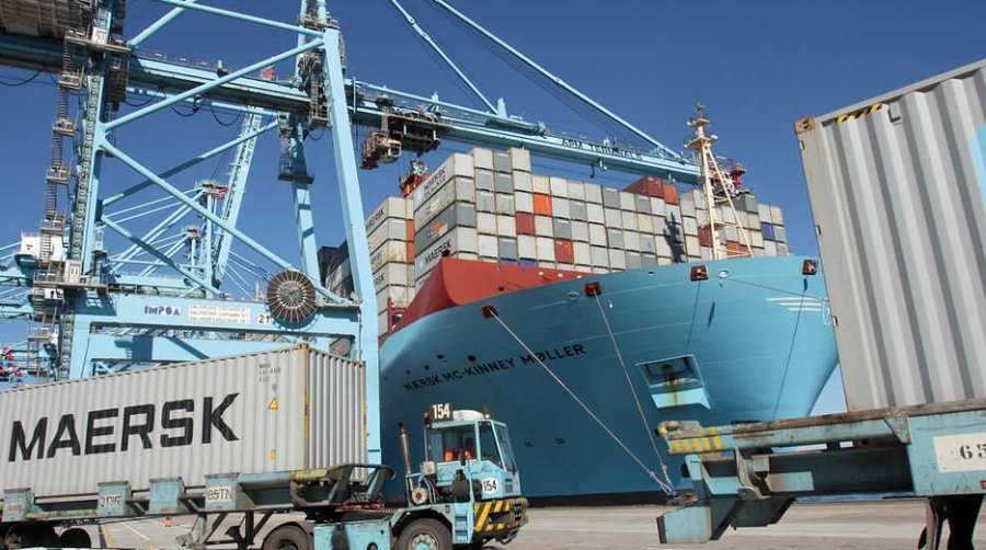 Algeciras adapta el tramo sur del Muelle Juan Carlos I Este para los buques Triple E