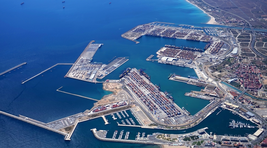 Por el momento, los puertos gestionados por la Autoridad Portuaria de Valencia operan con normalidad.