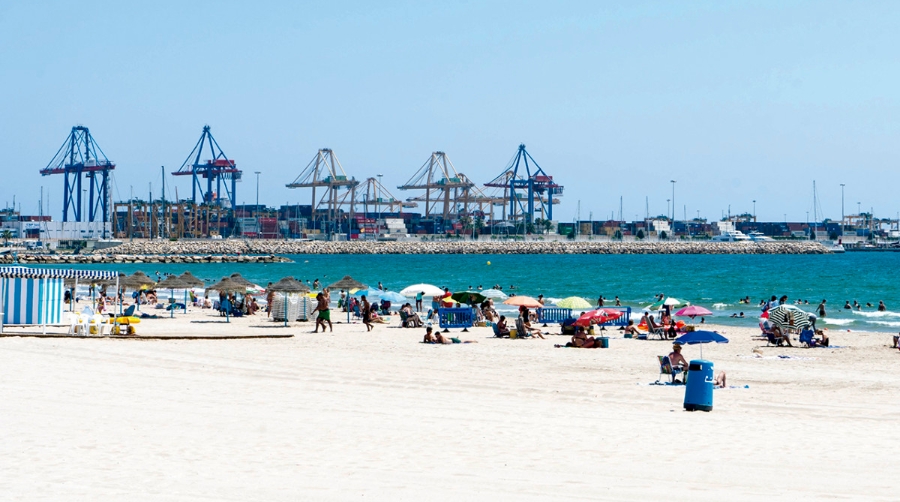 En la web de Valenciaport ya se puede comprobar en tiempo real la calidad del aire de la cabina de control ambiental ubicada en la explanada del antiguo cauce del r&iacute;o Turia, una de las dos nuevas estaciones que ha instalado el Puerto de Valencia.