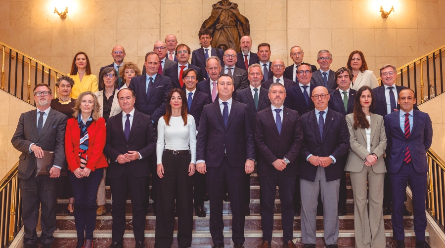 Santana prioriza la sostenibilidad en su primera toma de contacto con los presidentes de puertos