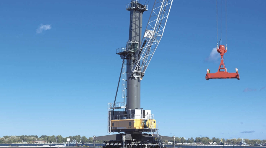 Liebherr equipa al Puerto de Karmsund con una gr&uacute;a m&oacute;vil portuaria LHM 500