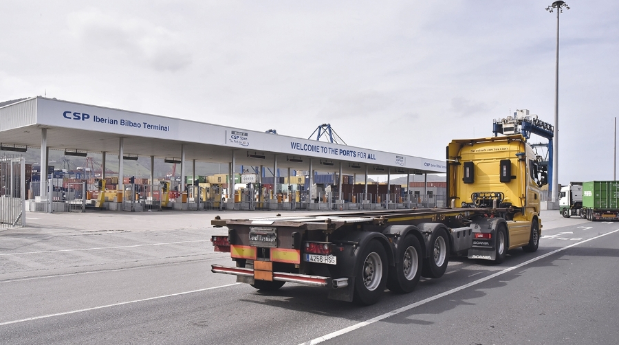 El encarecimiento del gasóleo está teniendo un impacto directo en los operadores de transporte.