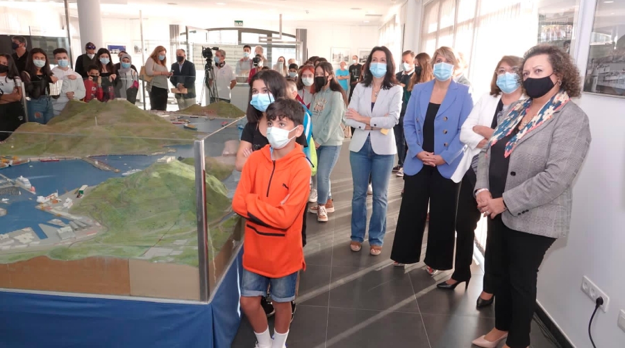 En total, 2.700 estudiantes se beneficiarán del programa “Conoce tu Puerto”.