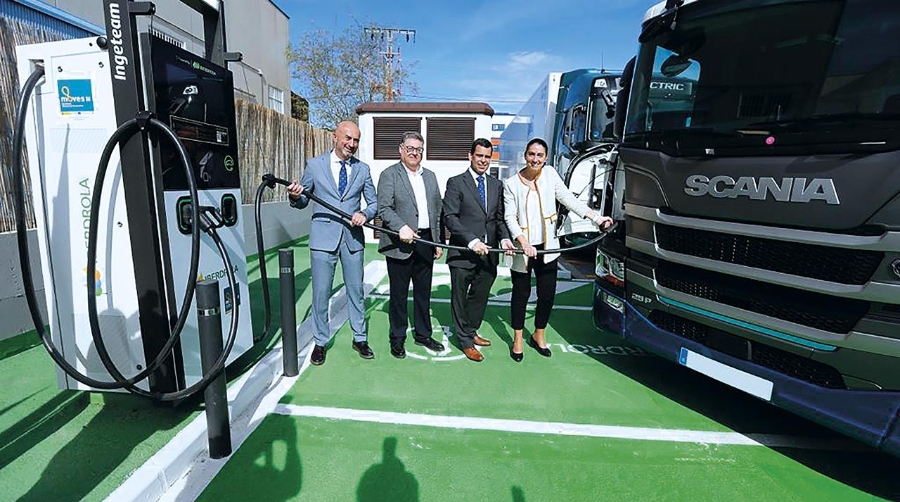 Iberdrola y Disfrimur inauguran puntos de recarga para camiones 100% eléctricos en Murcia y Alicante