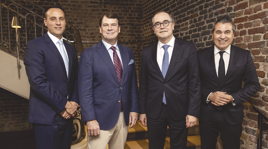 Jim Baumbick, presidente de Ford Europe; Jim Farley, presidente y CEO de Ford Motor Company; François Provost, CEO de Renault Group y Josep Maria Recasens, Chief Strategy, Product &amp; Program Management Officer y CEO de Ampere.