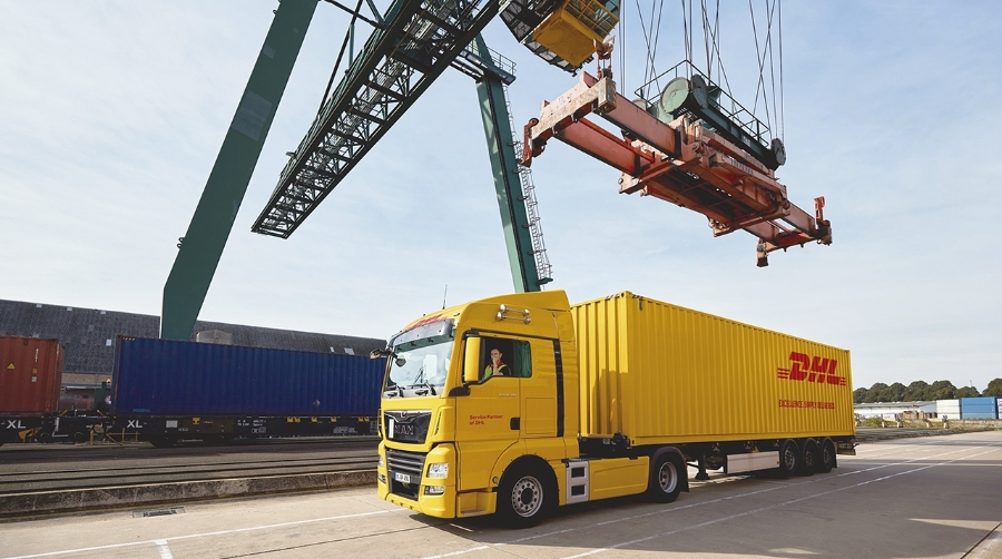 DHL incorpora el ferrocarril a su operativa logística de Fórmula 1