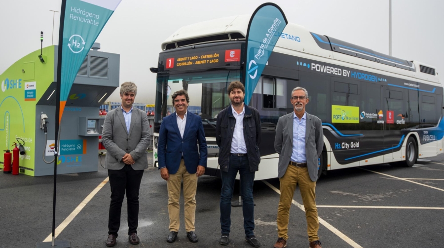 Finaliza con éxito el piloto del bus a hidrógeno impulsado por la AP de A Coruña