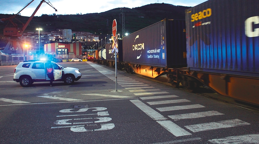 El servicio ferroviario del Puerto de Bilbao será transparente y se dispondrá de una trazabilidad completa. Foto J.P.