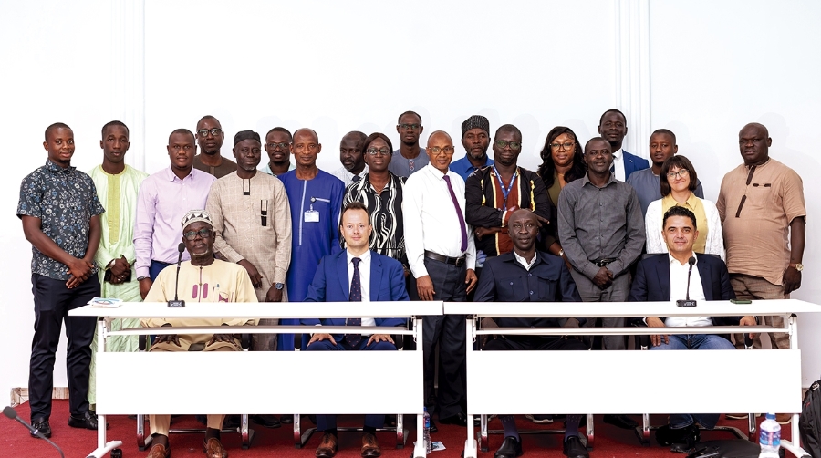 Prodevelop implementa el Port Management Information System en Gambia