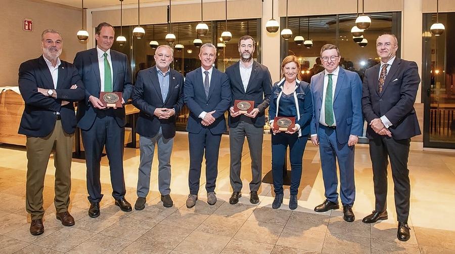 Las empresas de amarre reivindican su rol en la cadena logística portuaria