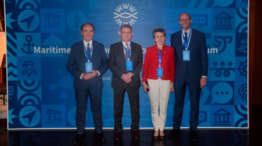 De izquierda a derecha, Gerardo Landaluce, presidente de la AP Bahía de Algeciras; Santiago García-Milà, subdirector general de la AP de Barcelona; Mar Chao, presidenta de la AP de Valencia; y Pedro García Navarro, director de Explotación de Puertos del Estado. Foto M.C.