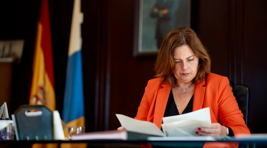 La presidenta de la Autoridad Portuaria de Las Palmas, Beatriz Calzada.