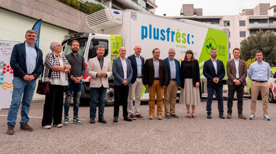 Plusfresc recibe un camión 100% eléctrico para la logística de frío urbana