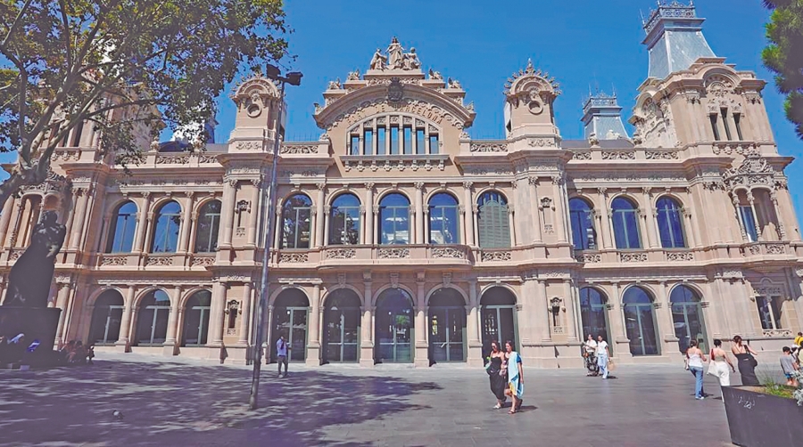 Port de Barcelona pone en marcha los trámites para la construcción del Port Center