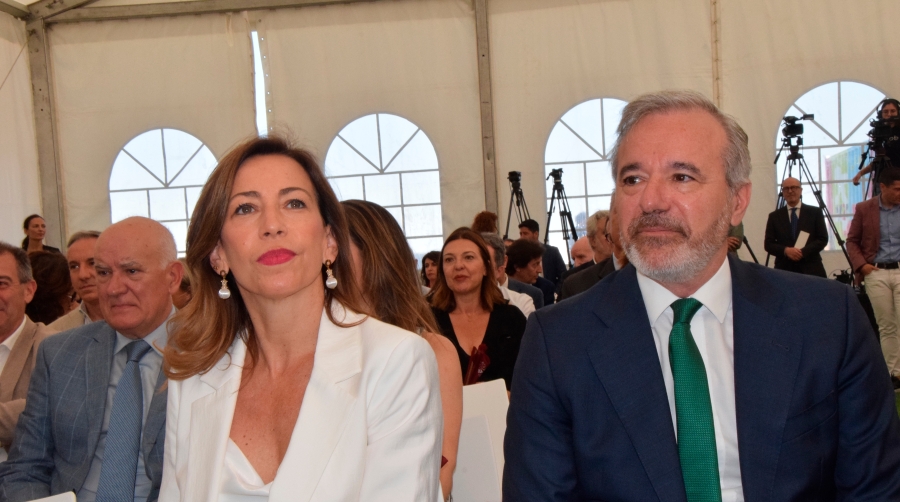 Natalia Chueca, alcaldesa de Zaragoza, y Jorge Azcón, presidente del Gobierno de Aragón. Foto M.C.