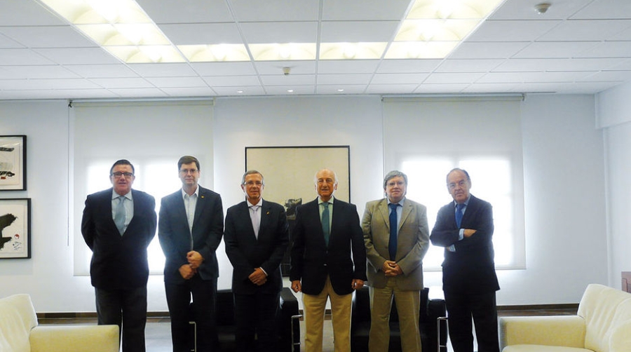 La APV recibe la visita de una delegaci&oacute;n del Puerto de Sines