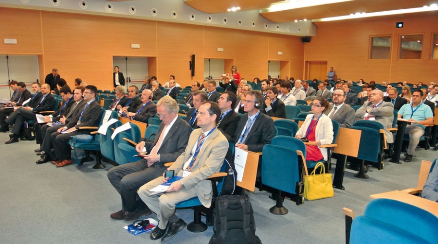 Las cabezas tractoras GNL reducen un 16% las emisiones de GEI en las terminales de contenedores