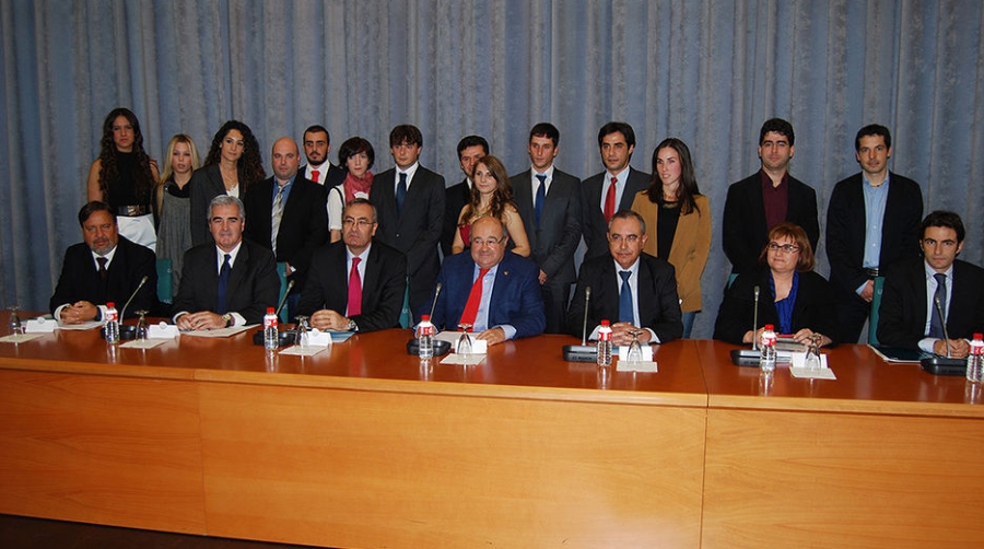 Llorca inaugura el M&aacute;ster en Comercio, Transportes y Comunicaciones Internacionales de la UC