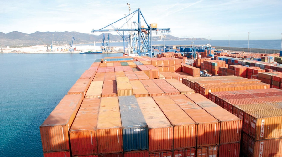 El tr&aacute;fico de contenedores en PortCastell&oacute; crece un 38,4% hasta el mes de febrero