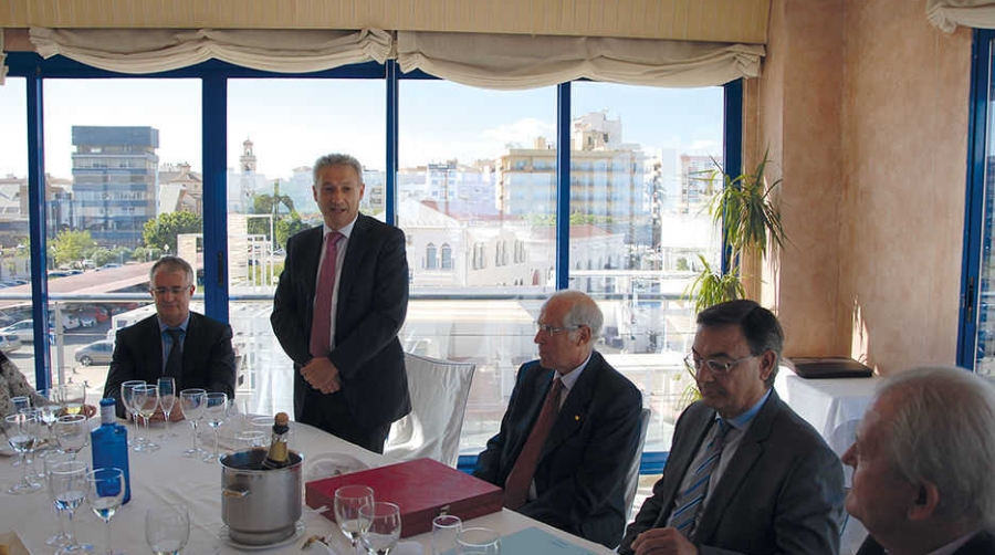 La comunidad portuaria de Castell&oacute;n reconoce la labor&nbsp;de Juan Jos&eacute; Monzon&iacute;s al frente de la Autoridad Portuaria