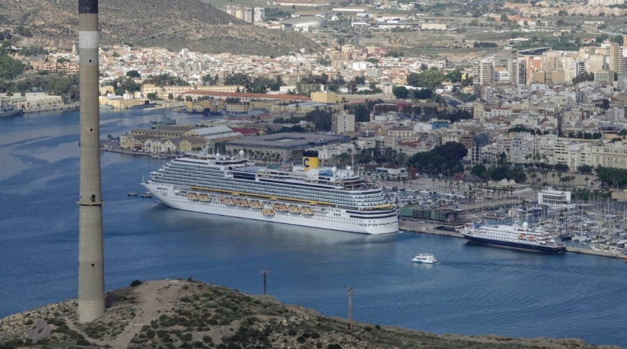 M&aacute;s de&nbsp;42.400 cruceristas han desembarcado en Cartagena en 53 buques en 2021