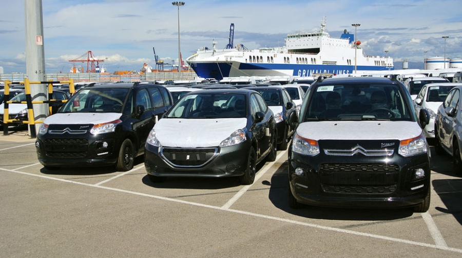 El tr&aacute;fico de contenedores en Valencia cae un 1,1% hasta agosto