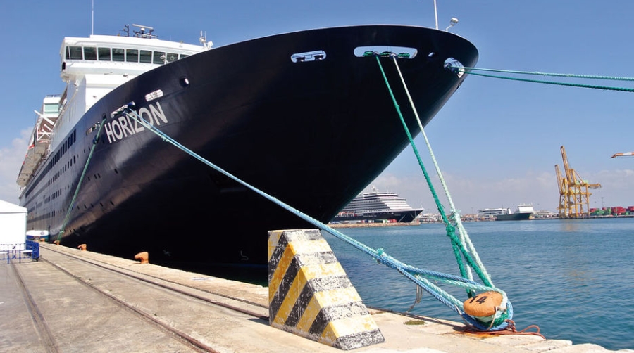 El crucero "Horizon" inicia la temporada de Pullmantur en el Puerto de Valencia