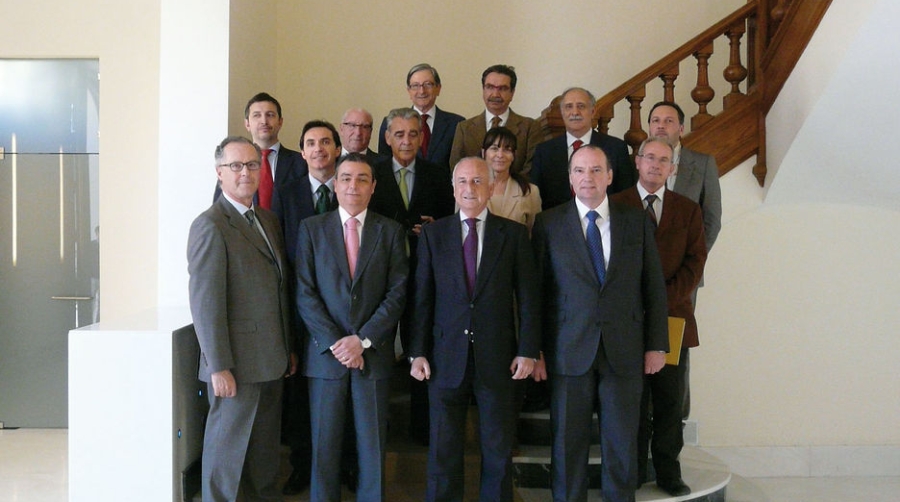 El Comit&eacute; Ejecutivo de la Confederaci&oacute;n Empresarial Valenciana se re&uacute;ne en el Puerto
