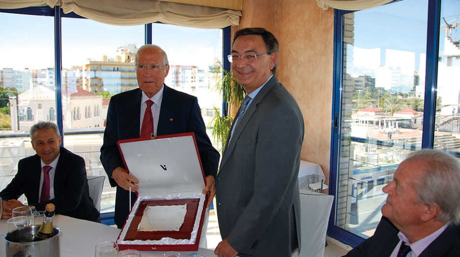 La comunidad portuaria de Castell&oacute;n reconoce la labor&nbsp;de Juan Jos&eacute; Monzon&iacute;s al frente de la Autoridad Portuaria