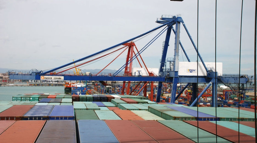 Valencia resiste a la ca&iacute;da generalizada del tr&aacute;fico portuario en Espa&ntilde;a hasta febrero