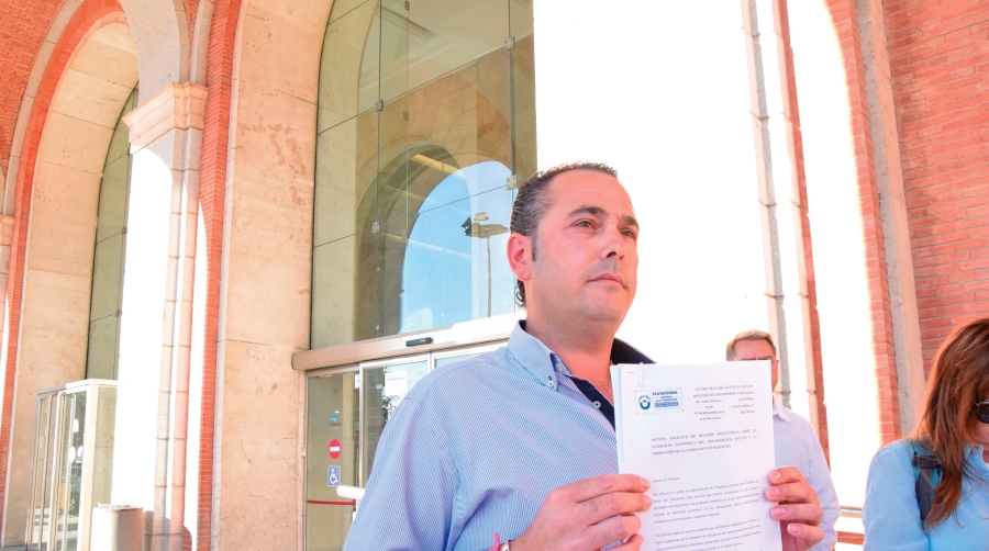 Plataforma reclama a Transportes limitar la subcontratación y proteger los costes del pequeño transportista