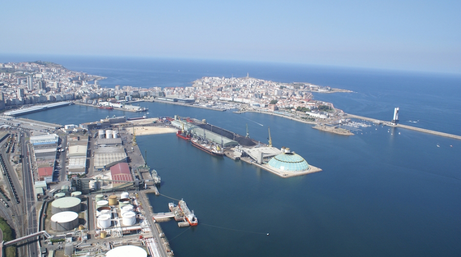 OPPE aborda con la AP de A Coru&ntilde;a el futuro de los muelles urbanos