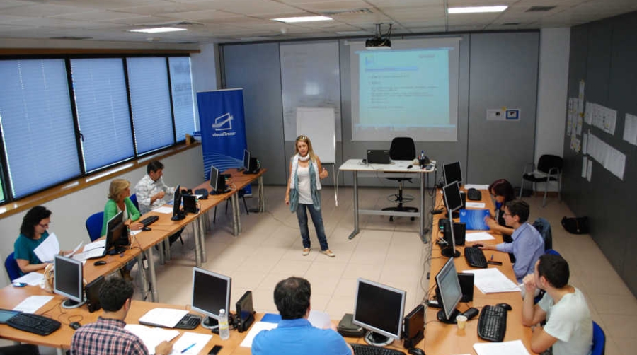 Visual Trans organiza un curso interno en Comercio Exterior para mejorar la calidad del servicio al cliente