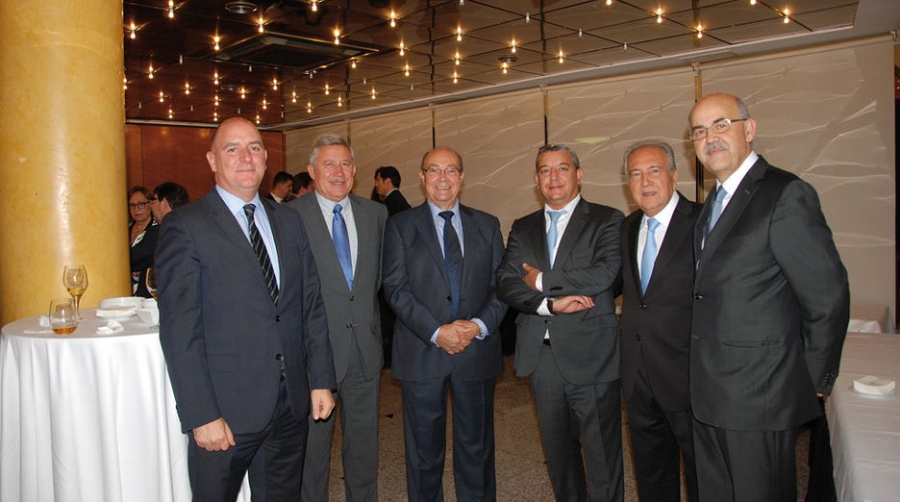 La sociedad castellonense reconoce la trayectoria profesional de Juan Jos&eacute; Monzon&iacute;s