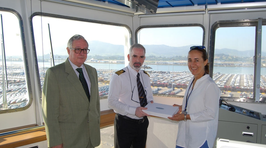 WWL incorpora su nuevo buque &quot;Thalatta&quot; al servicio oce&aacute;nico que escala en Santander