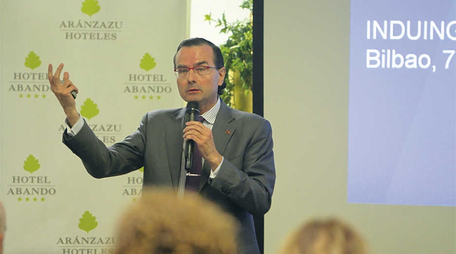 Arola expone ante los socios de Induing los retos a los que se enfrenta la Aduana