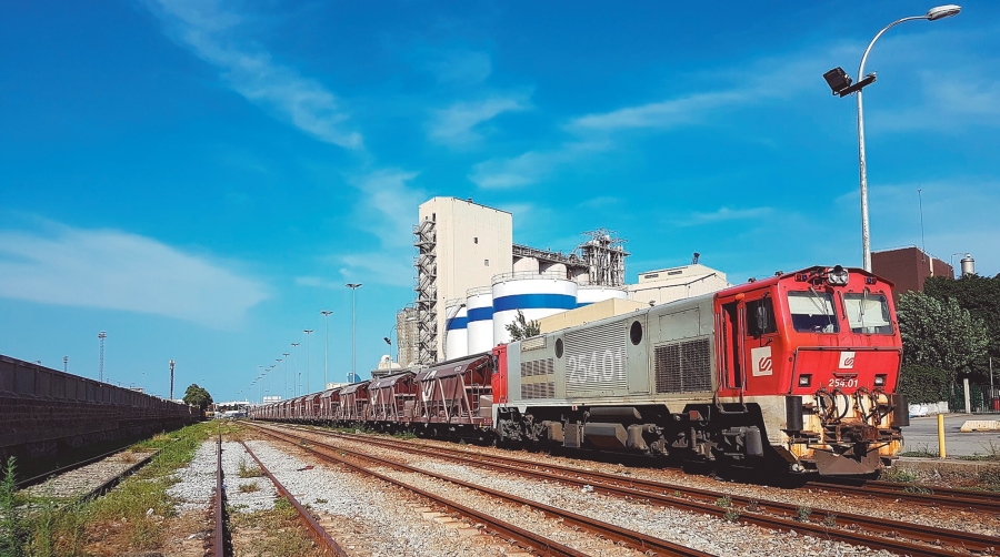 Port de Barcelona avanza en su plan para aumentar la capacidad de la red ferroviaria