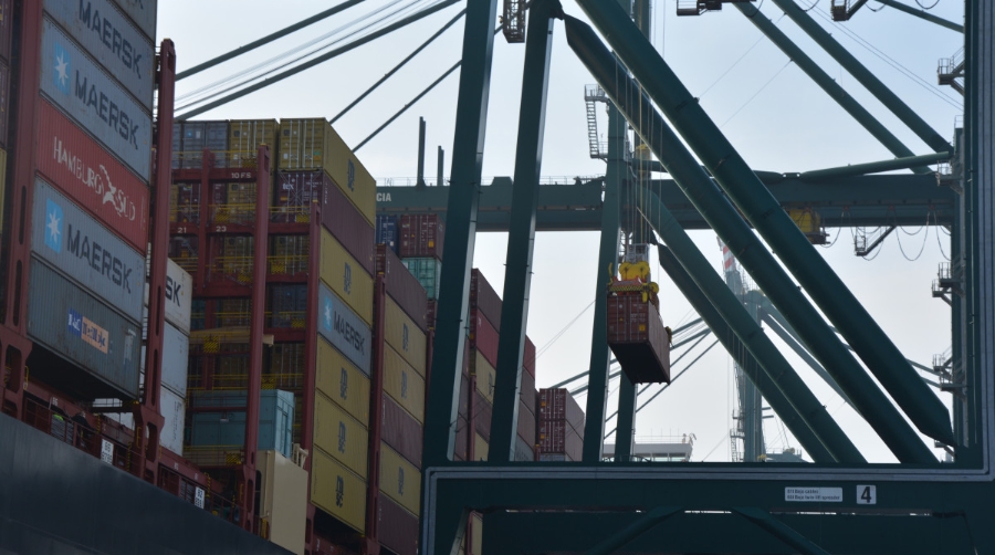 Los puertos espa&ntilde;oles, preparados ante la llegada de los buques bloqueados en Suez
