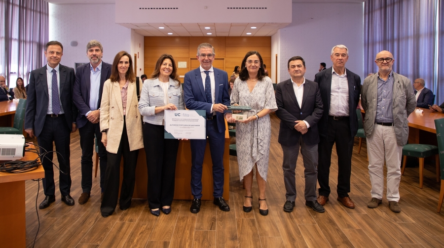 El presidente de la Autoridad Portuaria de Santander (APS), César Díaz Maza, ha recogido el XXIV Premio a la Colaboración Empresarial de la Fundación Leonardo Torres Quevedo (FLTQ)