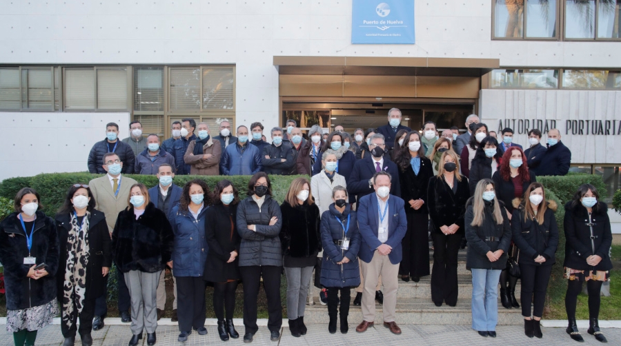 Puerto de Huelva conmemora el 25N