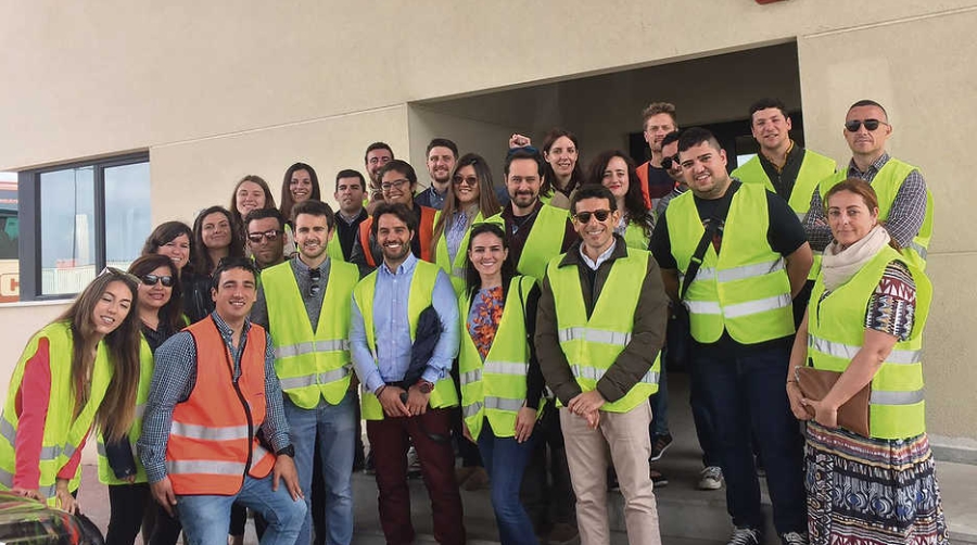 Los alumnos del M&aacute;ster de la APV visitan el Centro de Control de Emergencias, el esc&aacute;ner y el acceso Sur del Puerto de Valencia