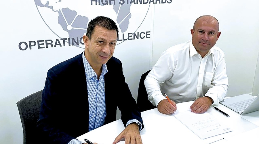 Thierre Puharre, presidente de ACSEP junto a Laurent Condamine, director de Sistemas de Información de ID Logistics.