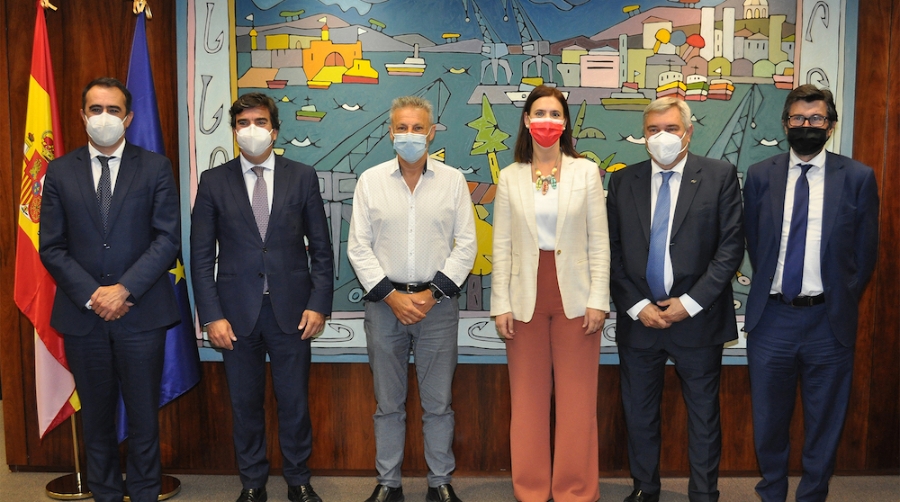 Los presidentes de Puertos del Estado y de la Autoridad Portuaria de A Coru&ntilde;a cerraron el acuerdo en la reuni&oacute;n que aprob&oacute; el Plan de Empresa del organismo coru&ntilde;&eacute;s para 2022.