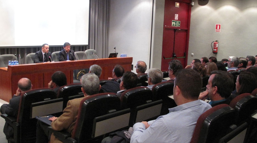 La APBA y T&aacute;nger-Med analizan en en Algeciras la cadena log&iacute;stica del tr&aacute;fico ro-ro en el Estrecho