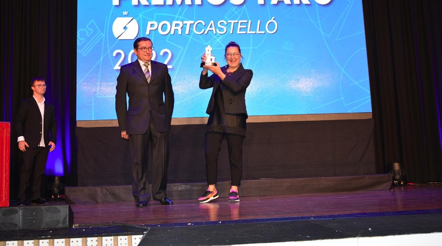 Simó pone en valor la tenacidad y el trabajo de la comunidad portuaria en la entrega de los Faro PortCastelló